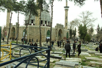 لحظه تحویل سال در امامزاده هارون (ع) روستای الازمن/